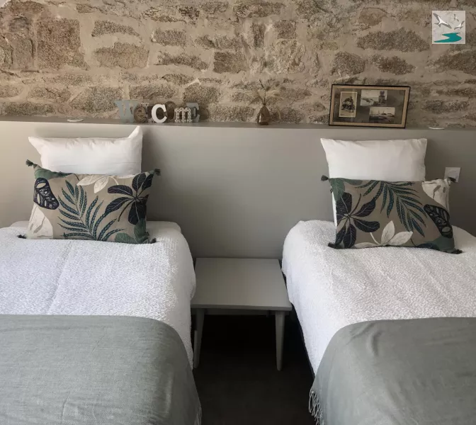 Chambre deux lits simples gîte